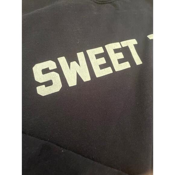 Sweet Tea Crewneck - Picture 2 of 4